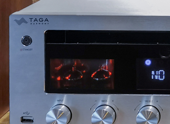Taga Harmony HTR-1000CD v.2 - cecha 1